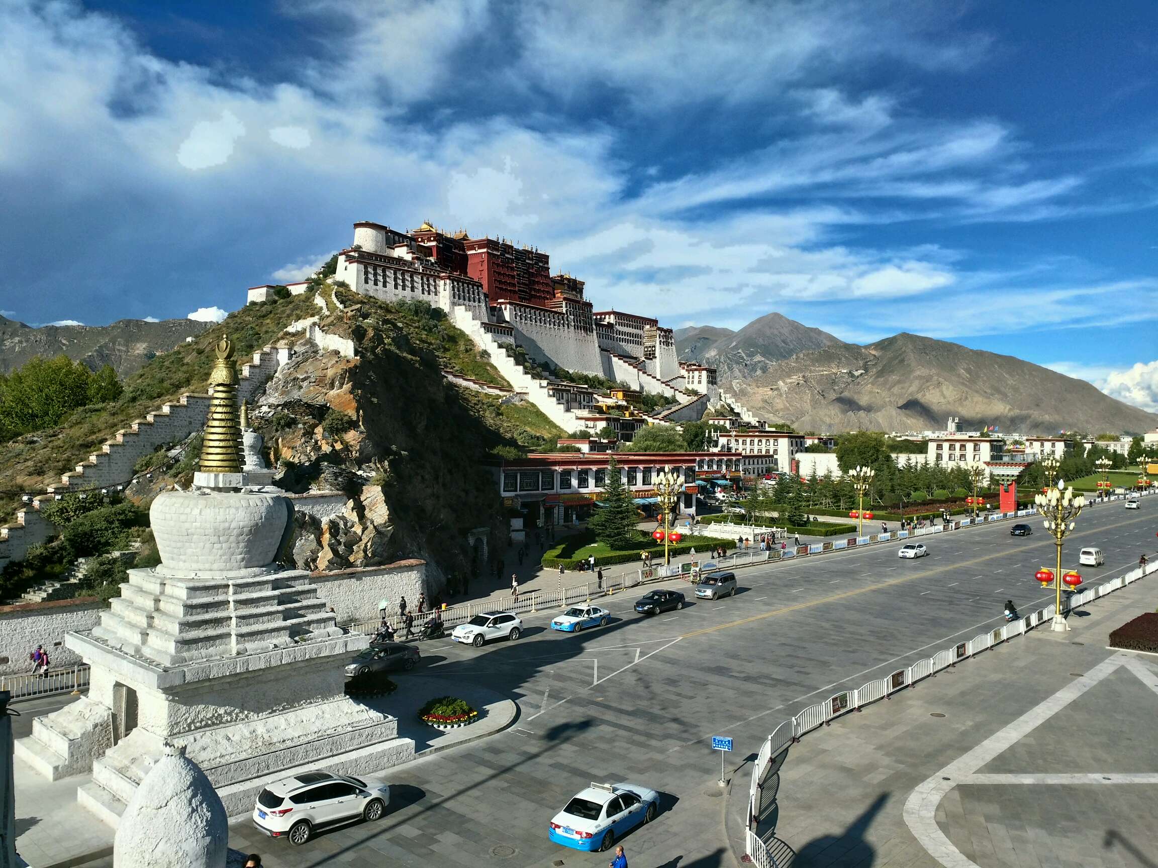 西藏，心灵净土与成长乐土的交融之地